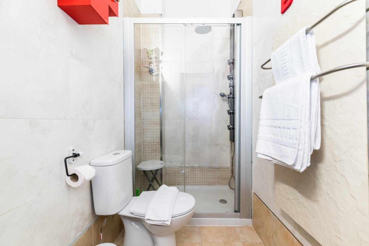 Cómodo y moderno apartamento a 3 minutos de la Catedral Granada Exterior foto